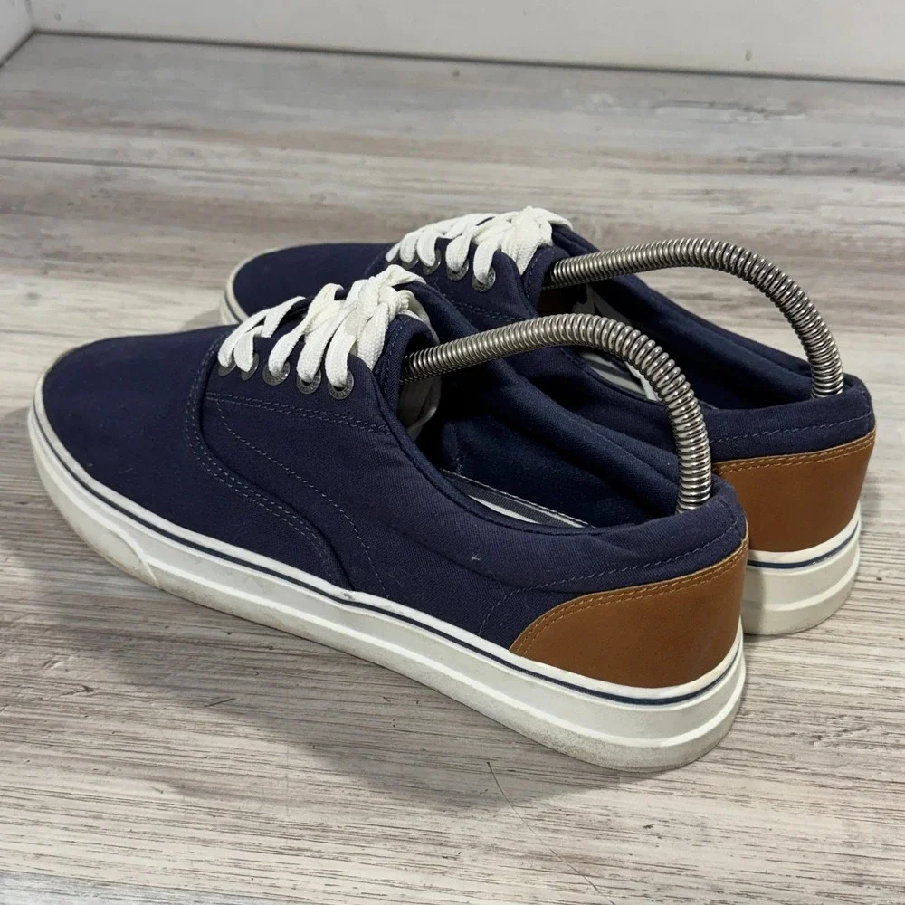 Chaps Canvas Sneakers Men's Size 7.5 Blue Low Top Lace Up Memory Foam Shoes